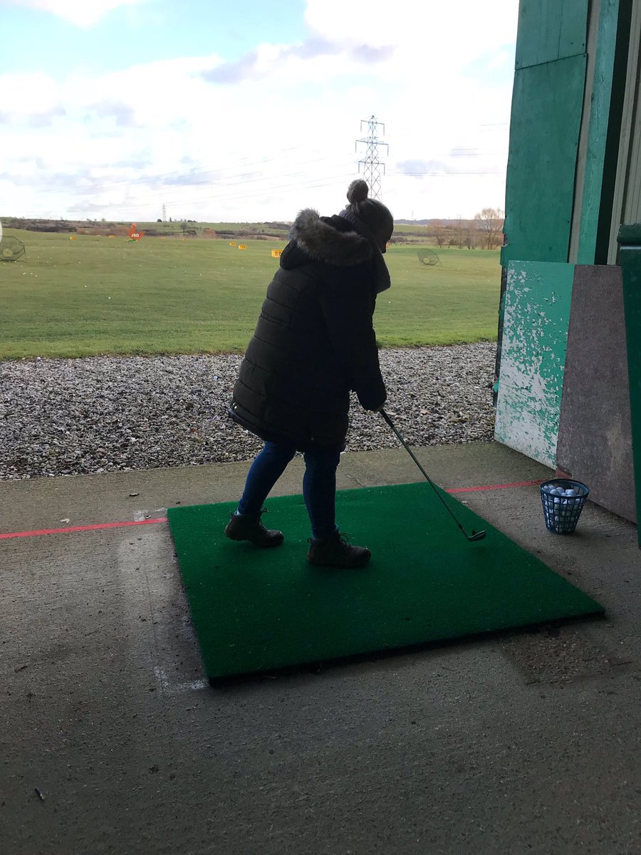 css_essexPE's tweet photo. DofE students enjoying a trip to the golf driving range this week. ⛳️⛳️⛳️ https://t.co/59ekjZqmQc