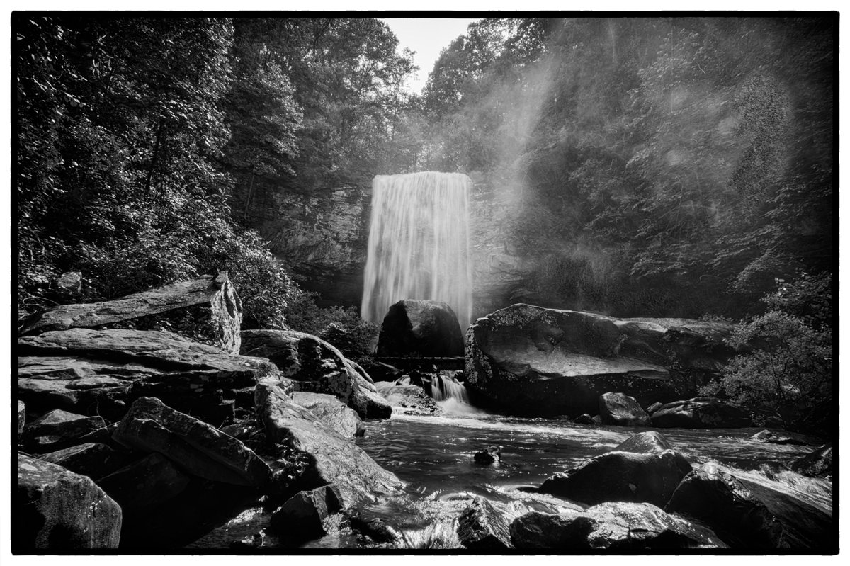 Hemlock Falls at Cloudland Canyon
#waterfall #Monochrome #binded #ThePhotoHour