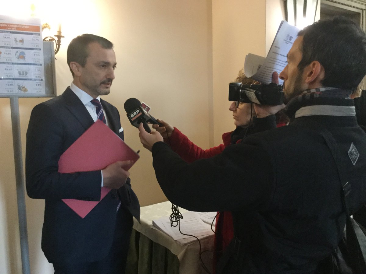 UITORINO's tweet photo. Sottoscritto protocollo per la realizzazione dello studio di fattibilità del #Manufacturing Technology and Competence Center di #torino | @PresidenteUITO : "strumento operativo per per accelerare e consolidare il processo evolutivo del nostro sistema produttivo" | #UIsocial https://t.co/RFdsrHjhQm