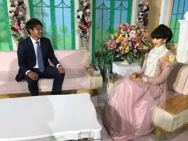 千葉ロッテマリーンズ V Twitter 本日の番外編 早めに六本木に着いたため テレビ朝日ロビーにある写真スポット 徹子の部屋 舞台セットにて写真撮影をしました まるで本物みたいな雰囲気です 笑 広報 Chibalotte 千葉ロッテマリーンズ V Twitter 本日の番外編 早めに六本木に着いたため テレビ朝日ロビーにある写真スポット 徹子の部屋 舞台セットにて写真撮影をしました まるで本物みたいな雰囲気です 笑 広報 Chibalotte