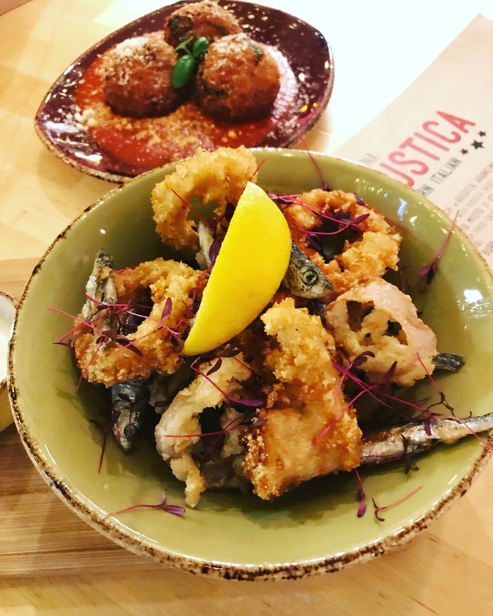 blendharringay's tweet photo. Pop in tonight for delicious traditional Italian dishes with a London twist @blendharringay - CUCINA RUSTICA #london #foodies #londonfoodies #food52 #italian #residency #dinner #dinnerdate #family #arancini #fritomisto https://t.co/EviJdWWUeM