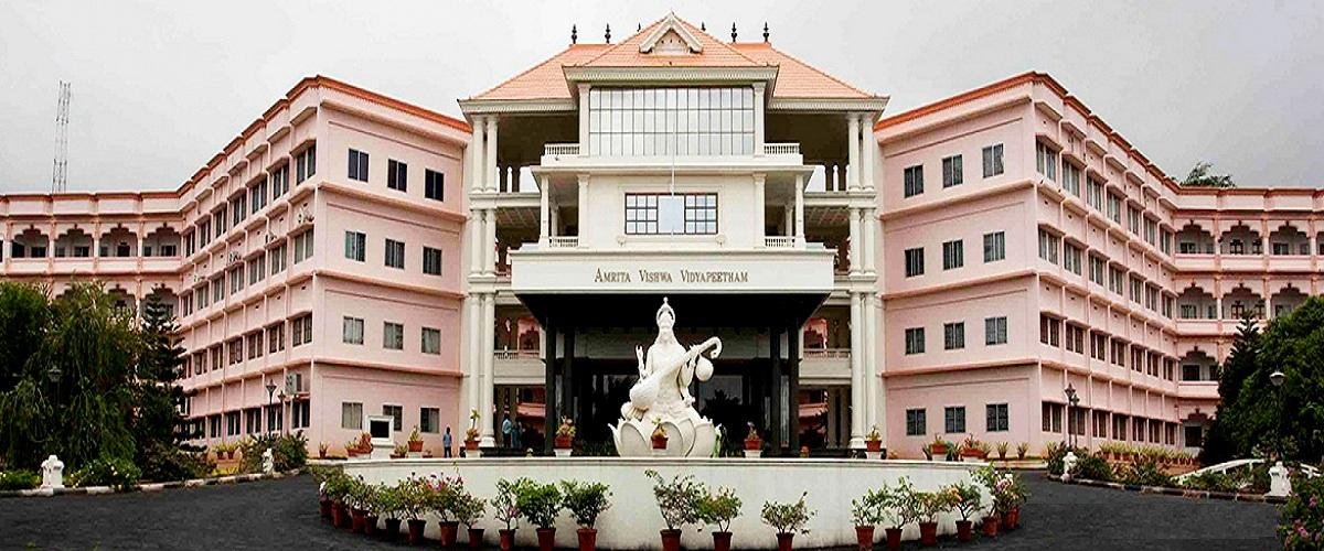 DefencePost's tweet photo. Thanks a ton to Amrita Vishwa Vidyapeetham University, Coimbatore for hosting this wonderful event #DefenceMakeInIndia @AMRITAedu https://t.co/8zxib5ztJo