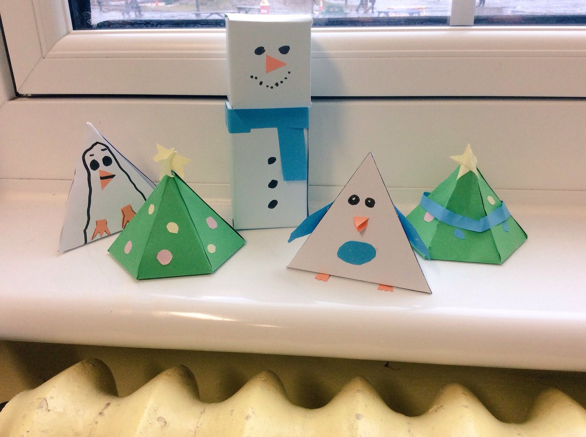 BroughtonMaths's tweet image. Getting in the #ChristMaths spirit @GrantonPS with 3D shape and their 2D nets. #pengiuns #penguinparade