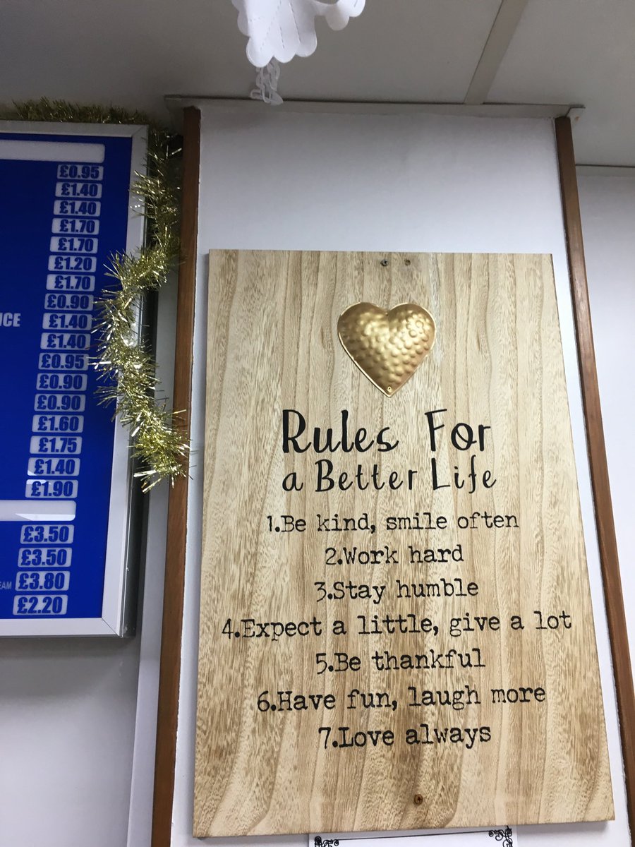 RRivlin's tweet photo. Munchy’s Cafe, Isleworth. Saying it as it is. A version of #Bladonmore and its beloved your story, well told strapline. https://t.co/W3C2X4YtyN