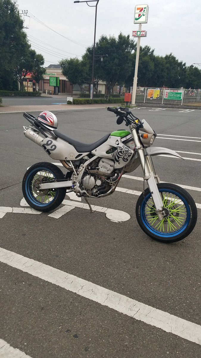 85642903's tweet photo. またバイク乗りてーなぁ https://t.co/Q5YhW2pAvy