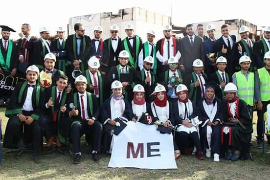 Salem_3SHBA's tweet photo. finally made it 
💪⚙️👨‍🎓🎓🔧 https://t.co/Tv5d9vjdea