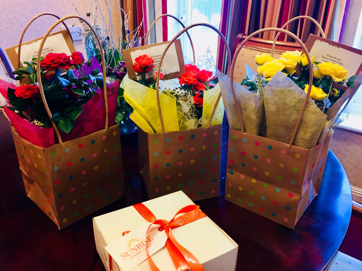 Santa61110's tweet photo. @sunriseofbassett welcoming new residents each week #carhome #luxurycare #joyinservice 🎁 https://t.co/INKolwDzzA