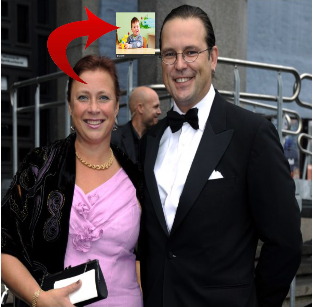 Här är jag och mitt nya barn och frugan. #SocialDemokraterna #SvaeLennartBladh #BytSystem