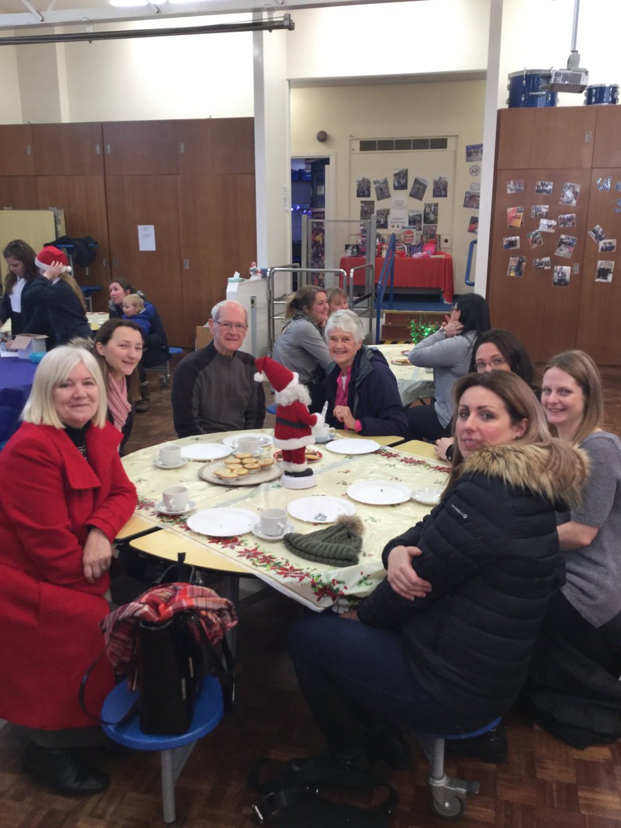 CoatesLaneSch's tweet photo. Christmas Coffee Morning! A lovely time with a brew and a mince pie! #engagingwithourcommunity #happinessattheheart https://t.co/bDK0BY9XG8