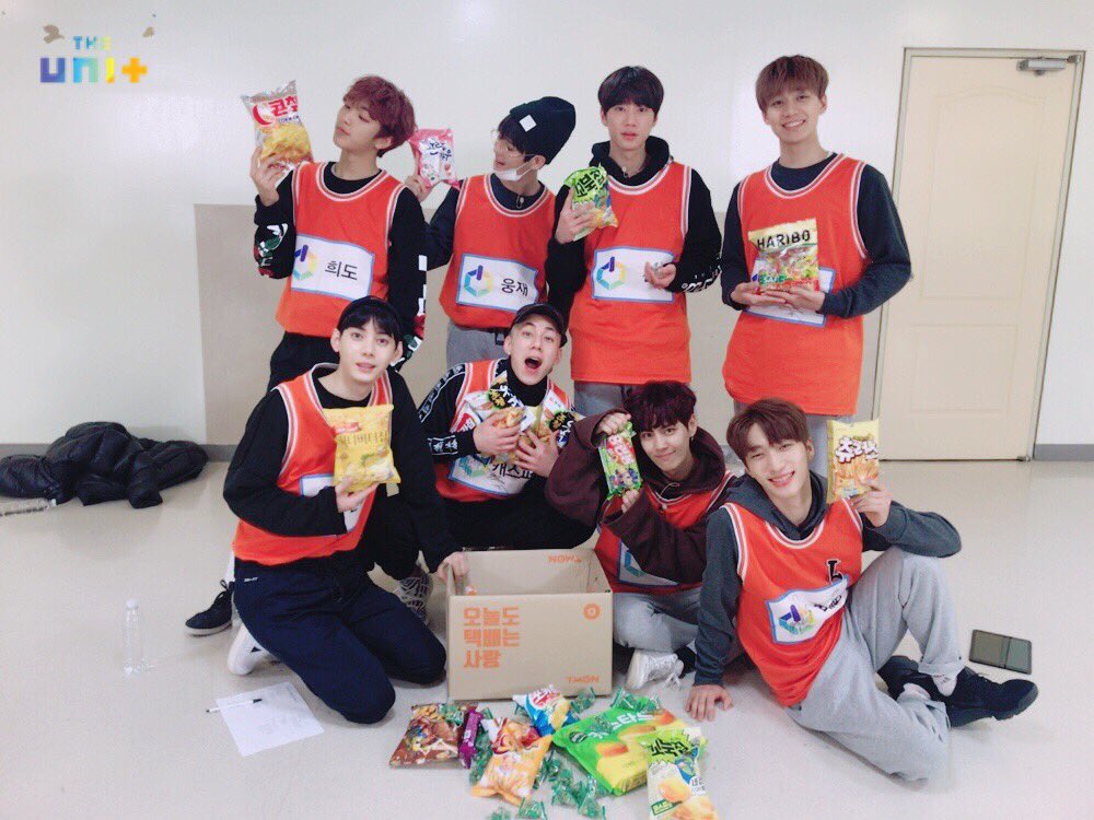 TheUNIT_KBS2017's tweet photo. [📷]합숙소 현장 포토
유닛B 파랑 주황 검정

#더유닛_과자파티 #티몬에서_쏜다 https://t.co/TDawpbquTB
