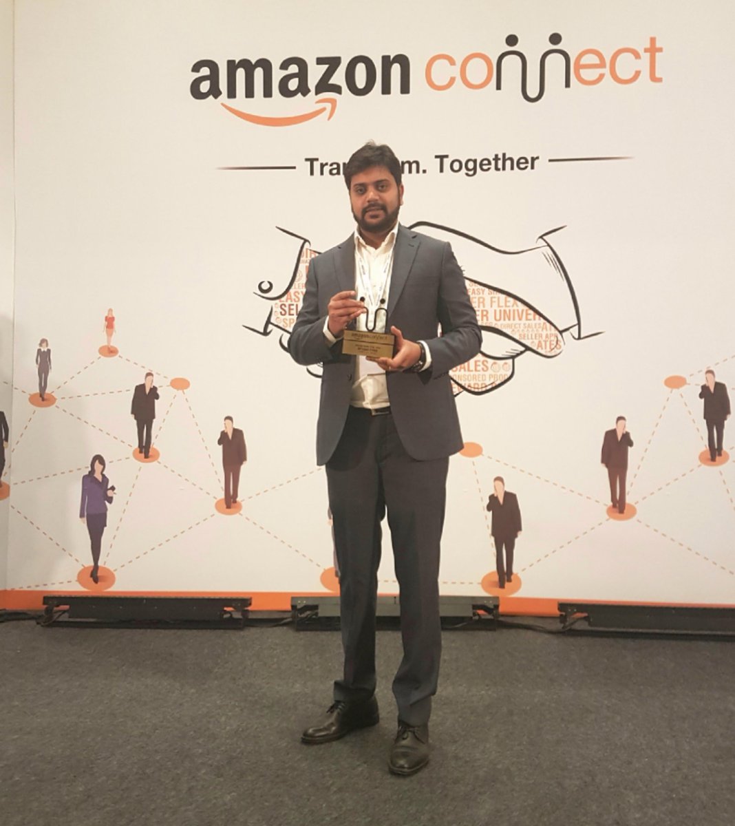 anthonycyrus's tweet photo. What a way to end the year , Thank you @AmazonNews_IN for awarding raising star of the year #amazonpartnerconnect https://t.co/BL06TXPC9k
