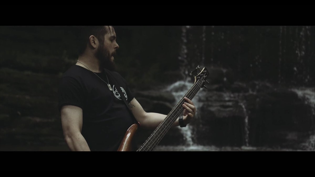IntoAbsence's tweet photo. .@scottishcraig83 tearing it up on @ukbohemiangrove's new music video for Refuse To Be A Martyr, wearing our longline tee! Watch it here▶https://t.co/YBXtmGXyHm #BohemianGrove #IntoAbsence https://t.co/z1WFzlqgyr https://t.co/8j4UDNr0Tx