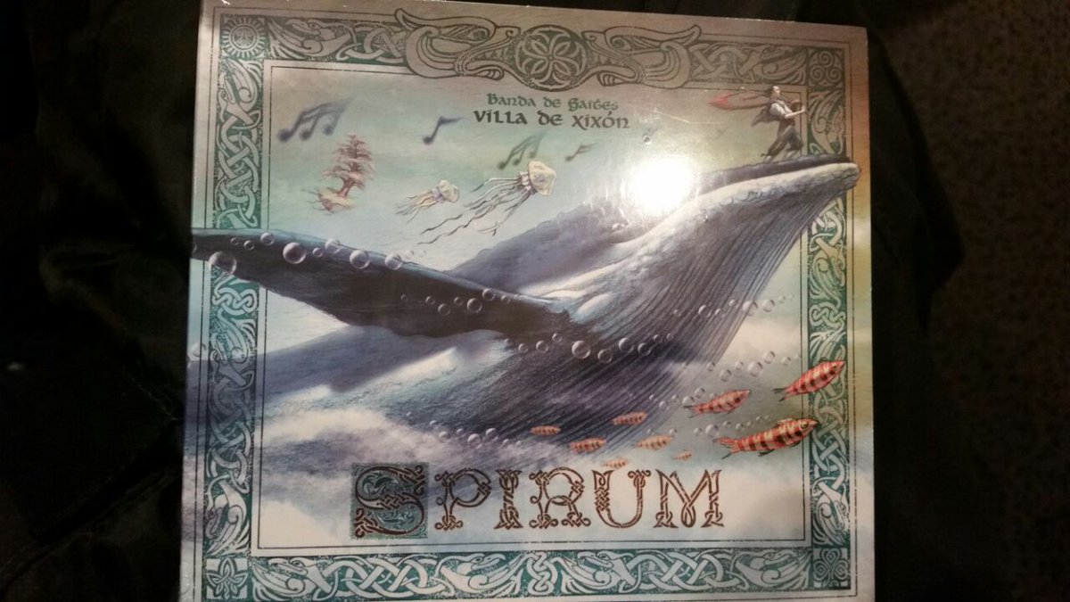 mariodelfueyo's tweet photo. Nel perguapu marcu del Acuariu  na presentación del discu "Spirum" de la Banda de Gaites Villa de Xixón. https://t.co/VlFe2pEvLL