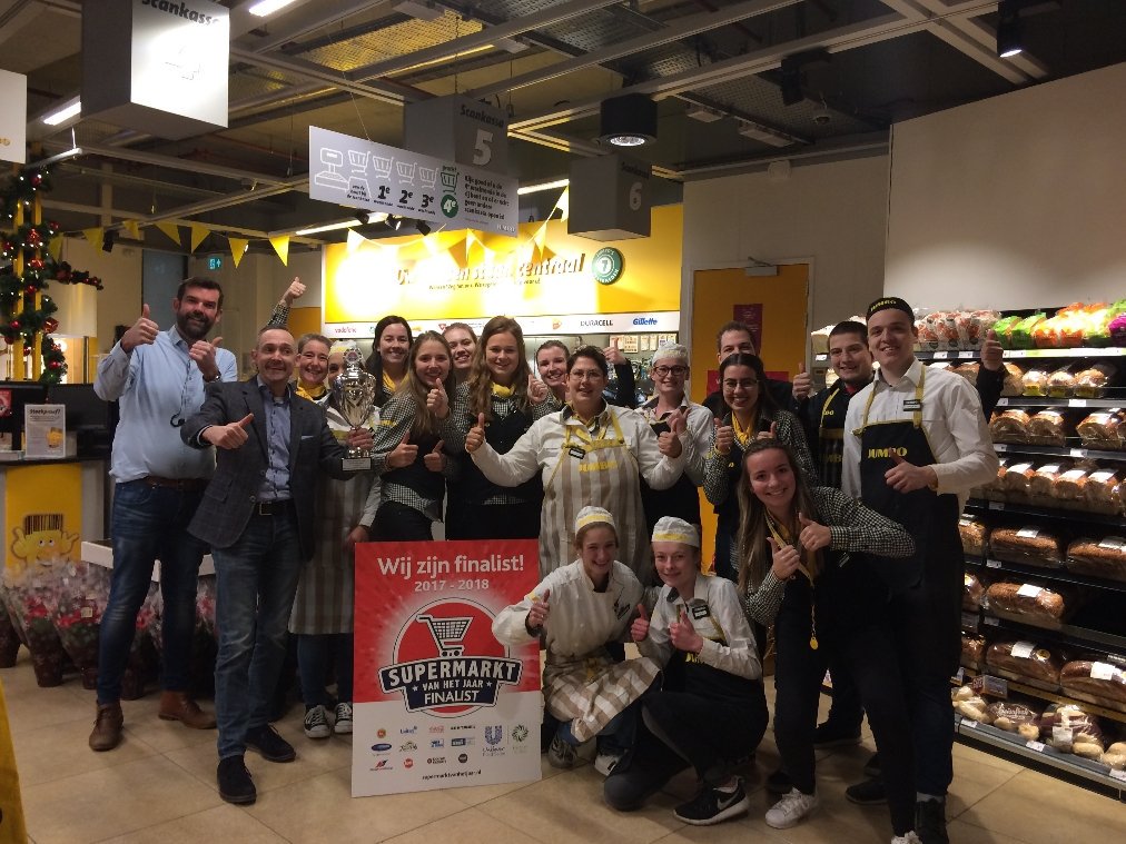 HALLO #Lansingerland!
#Jumbo Veltrop staat in de finale!
Wij zijn zojuist uitgeroepen tot beste supermarkt van Zuid-Holland en staan in de finale <a href="/SupermarktJaar/">Supermarkt v/h Jaar</a>