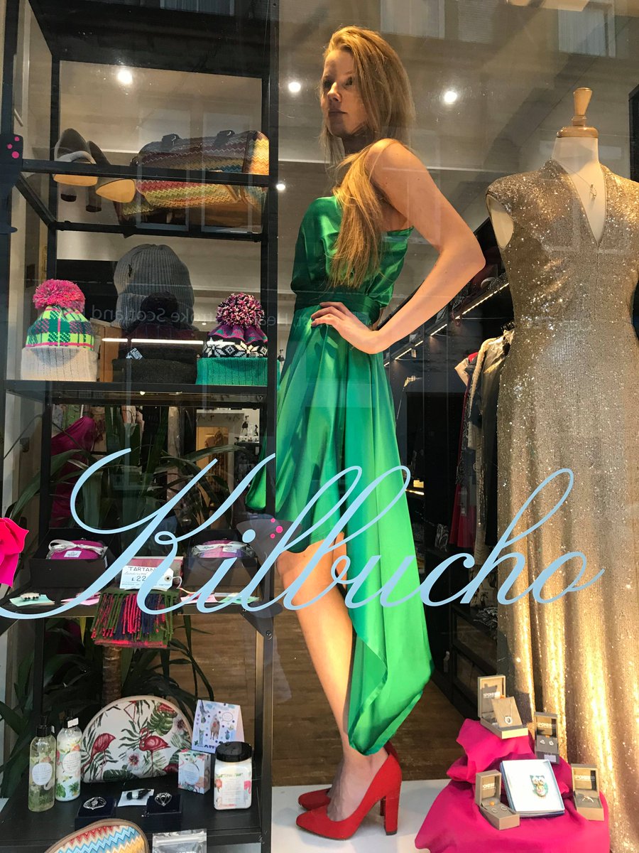 Looking for a party dress? Look no further than Kilbucho!

Kilbucho 40 High Street North Berwick EH39 4HQ

#walkoutinstyle #christmas #lovefashion