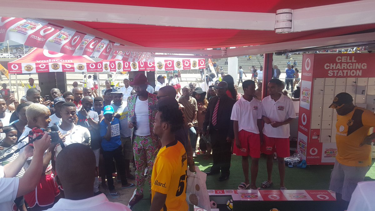 .<a href="/VodacomSoccer/">Vodacom Soccer</a> #ShakeEveryDay activation. VIP suite tickets, airtime, jerseys, beach towels and lots more to giveaway #KCOneTeam