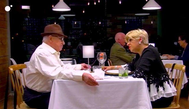 informacion_es's tweet photo. #Televisión | Una soltera de '#FirstDates' revoluciona las redes sociales https://t.co/RD2df0POxv #FirstDates508 https://t.co/J4GJ16e5W9