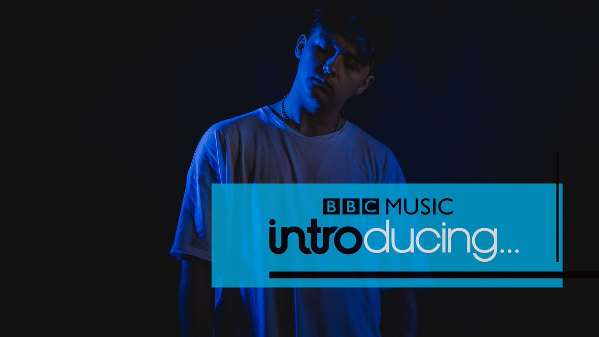 bbcintroducing's tweet image. 🚨 NEW Introducing tracks on the @BBCR1 &amp;amp; @1Xtra playlists 🚨

Get these tracks in your headphones today:
🔘 @HowlandHum - mesmerising, dark pop from York
🔘 @thisisakayy - chillwave trap from Manchester

Listen: bbc.in/2B7FC8s