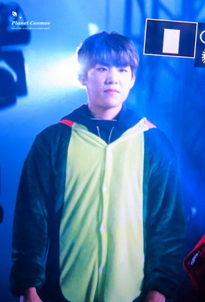 PlanetCosmos112's tweet photo. 171215 애기 ㅠㅠㅠㅠㅠㅠㅠㅠㅠㅠㅠㅠㅠㅠ #박우진 -#워너원 https://t.co/BnNwk5cHWm
