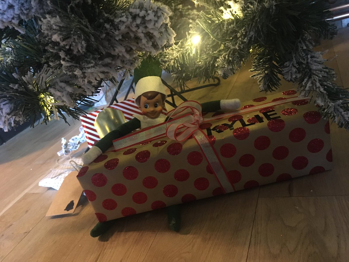 wordleycreative's tweet photo. My secret santa 😈#elfontheshelf2017 #ChristmasGifts #ChristmasParty #tvadvert #creative https://t.co/2EJI6wiYxC