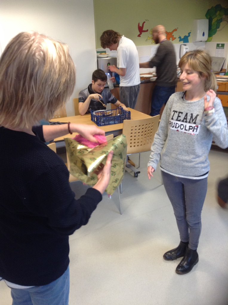 Way_Out_There's tweet photo. One of our class mates knitted a scarf for one of our TAs. #fabchristmaspresent #wayoutthereinitiative @FosseWaySchool https://t.co/ro1aMR10ym