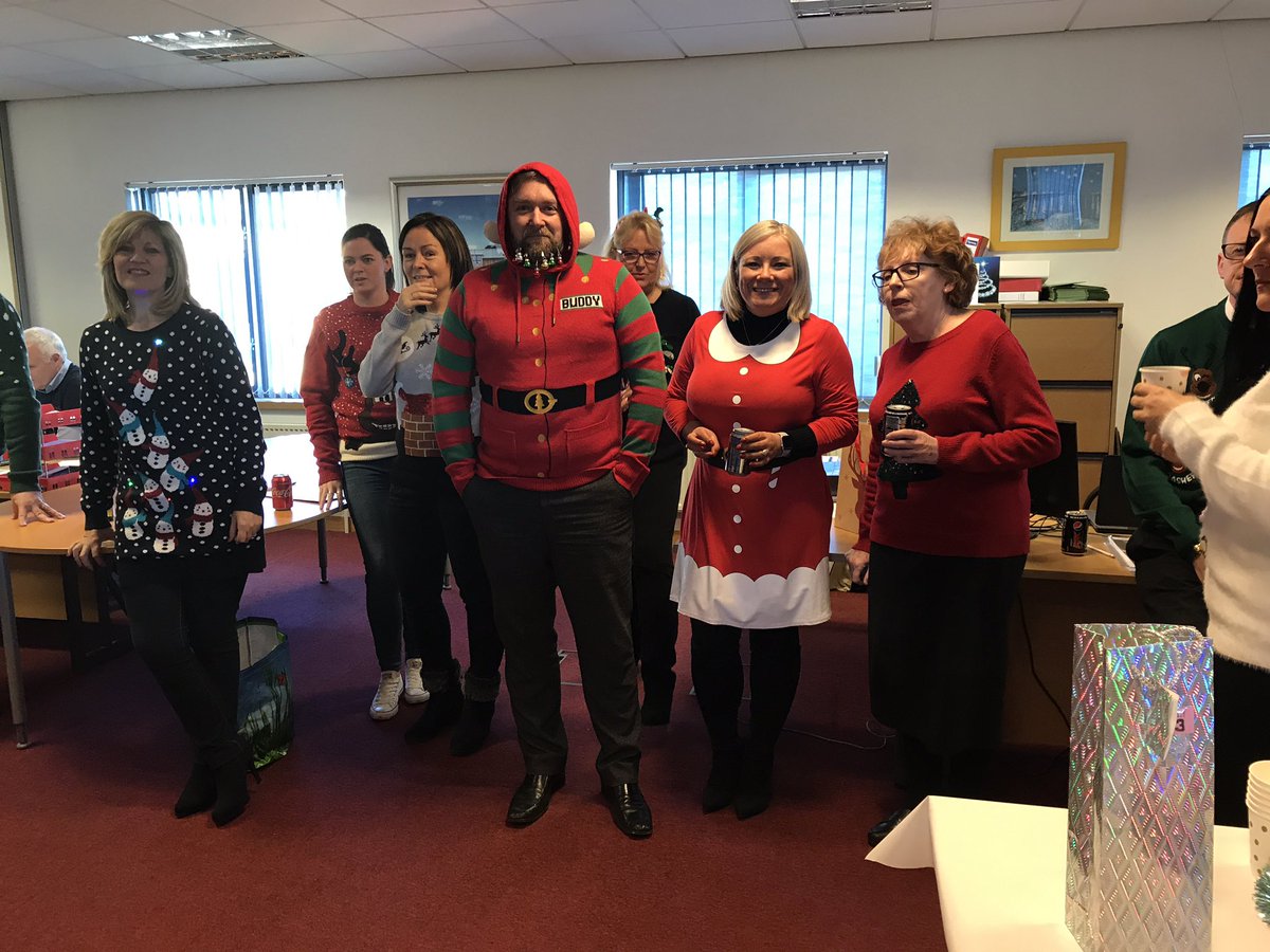 SarahFreel1's tweet photo. Santa has paid us a visit today https://t.co/t9YDwlW3fJ