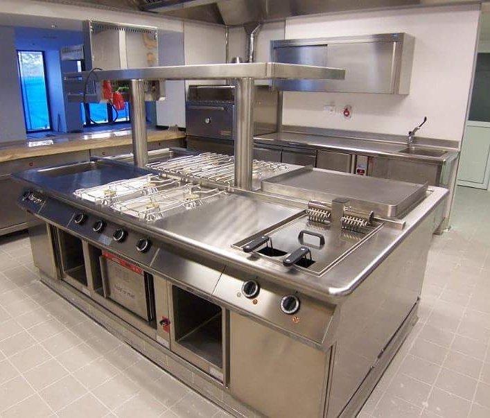 Vallmed_Cocinas's tweet photo. ¡Hola a todos!Estamos muy orgullosos de nuestros trabajos. Por eso, despedimos la semana con unas de las #cocinas que hemos realizado.Diseño y ejecución personalizados para el cliente. ¡Esperamos que os guste!Buen finde de semana!😉
#DiseñoIndustrial #QualityandDesign #kitchen https://t.co/pPcbWhNk7d