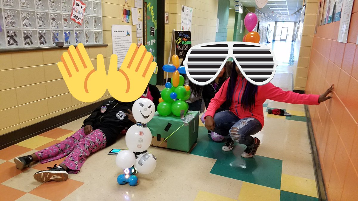 jwest8378's tweet photo. "Floats over FES" Coding Parade day 2 was AMAZING!Such a talented grp in my 6th teched class!I'm so PROUD of them! #FESstudentscode #iagdtbafw #CS4Alabama #CSforAll @FultondaleElem @JefcoedTech @JEFCOED @AlabamaDeptofEd @GovernorKayIvey @WonderWorkshop @SpheroEdu @LEGO_Education https://t.co/nwAsYmQ6wx