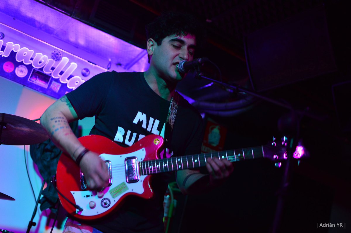 Adrian_YR_'s tweet photo. Hace un par de semanas @MedallaMusica volvieron a Madrid para seguir defendiendo su #EmblemayPoder 🏅💥

Abriendo la noche en @MaravillasClub estuvieron @fuckaine 

📸 ➡️ https://t.co/gkkrifjgpw https://t.co/s4ISJNiDbr