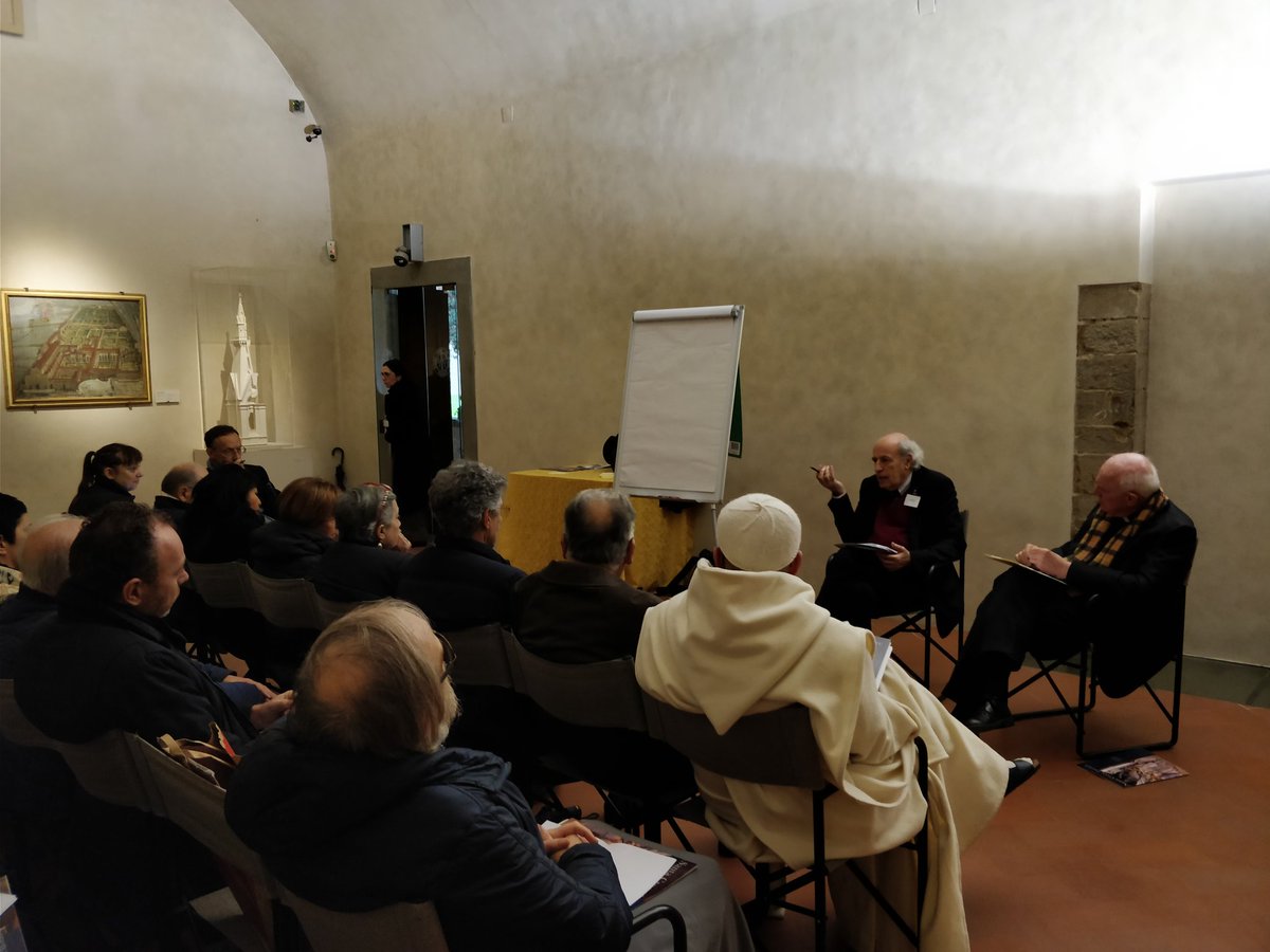 giannitvprato's tweet photo. "Non patrimonio ma eredità culturale. Non possesso ma consegna e responsabilità" #Strinati #Firenze e complessi religiosi Convegno in @santacroceopera @irene_sanesi https://t.co/lniCggokri