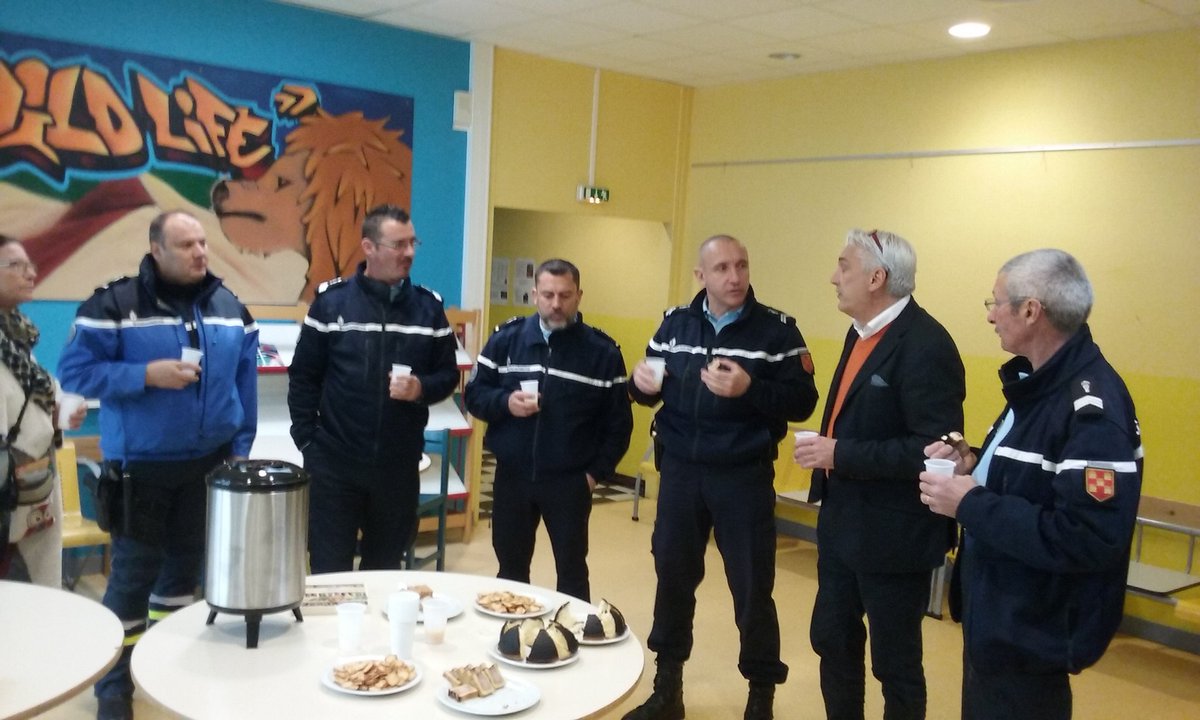 FdGroupama86's tweet photo. #GROUPAMA clôture de la #pistejeunes10deconduite #lycée #agricole #venours 302 élèves sensibilisés #securiteroutiete https://t.co/hsIuvB5KqJ