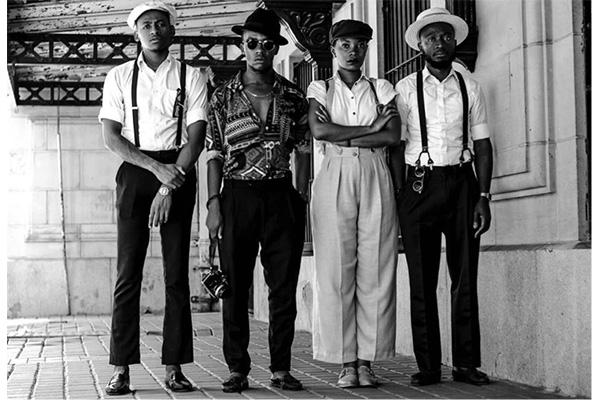 MathumboTheko's tweet photo. Back in the days but still rocks...#mystylerocks https://t.co/QUrVWlGYFa