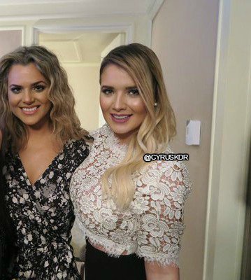 CyrusKDR's tweet photo. @Kimy2Ramos @Isacastillo7 Un poquito más grandes pero siempre juntas ❤ Las quiero !!! #wasas @kimy2ramos @Isacastillo7 https://t.co/2JzHVuGImQ