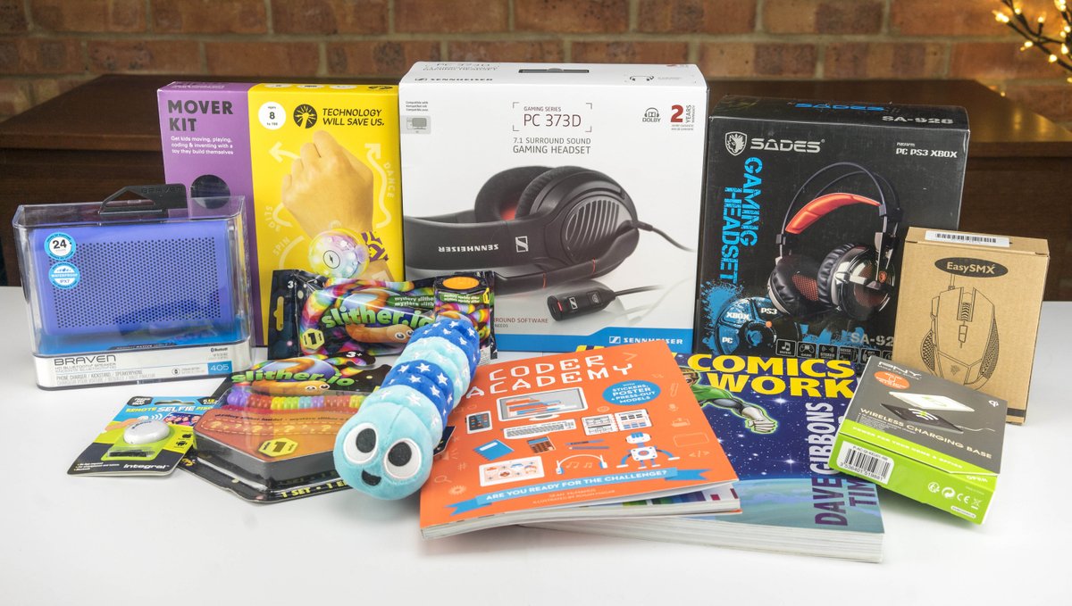 TechNuovo's tweet photo. Only 3 days left to enter our BIGGEST #Christmas #giveaway ever!!! Simply RT &amp; FOLLOW to enter! Good Luck! #WIN #Competition #ChristmasHamper 

Full Ts &amp; Cs : https://t.co/m5x71u8Zh5 https://t.co/X1UgeFhRa1