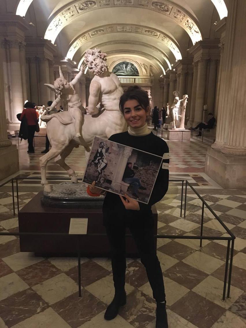 DelphineMulot's tweet photo. Eh oui... c'est officiellement la dernière #JOPLouvre ce soir! J'espère vous retrouver nombreux devant la statue du Centaure Âgé Tourmenté par Eros que je mettrai en parallèle avec une oeuvre de @bleklerat - RDV 19h au @MuseeLouvre avec l'@Icart_Paris https://t.co/rPVXT0Ib0P