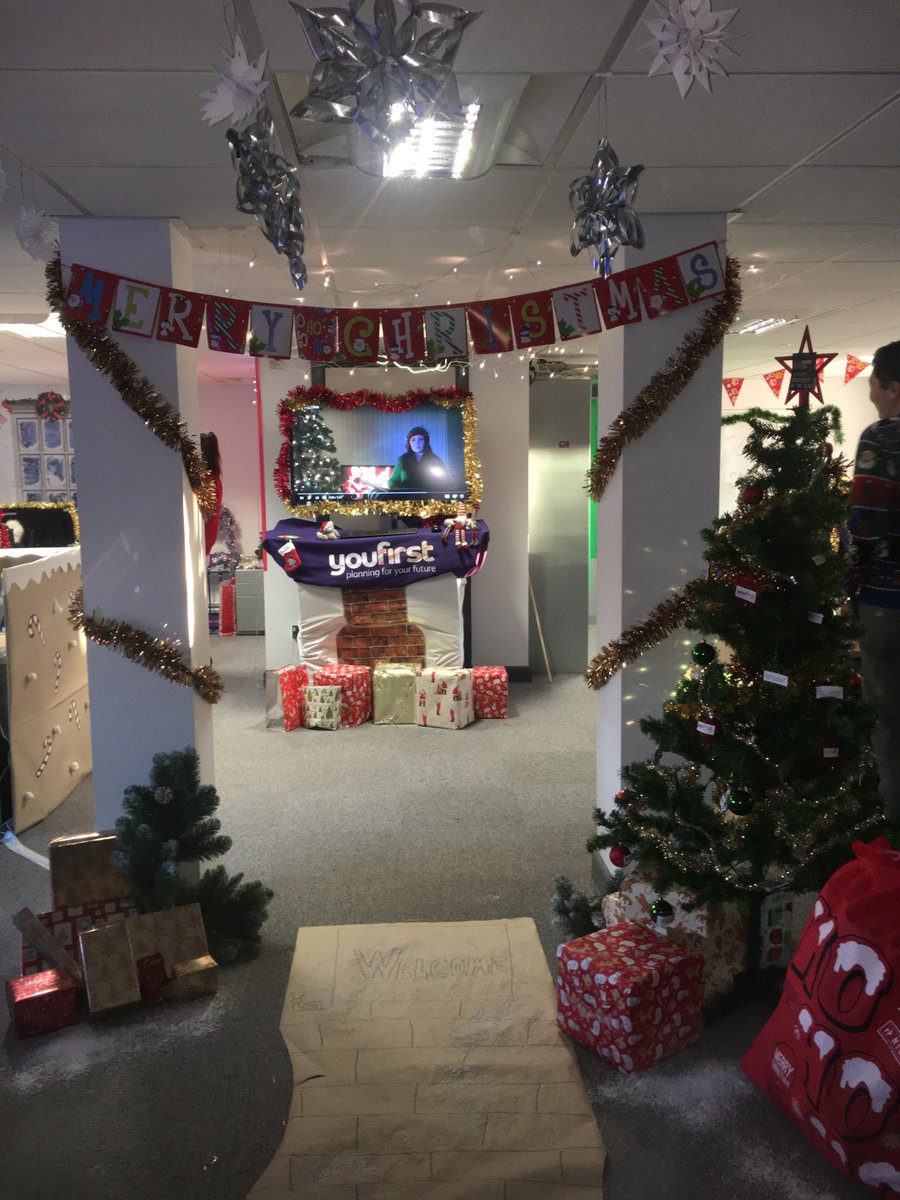 NTUYouFirstEd's tweet image. Things are getting #festive in the Clifton Employability offices! #Christmas