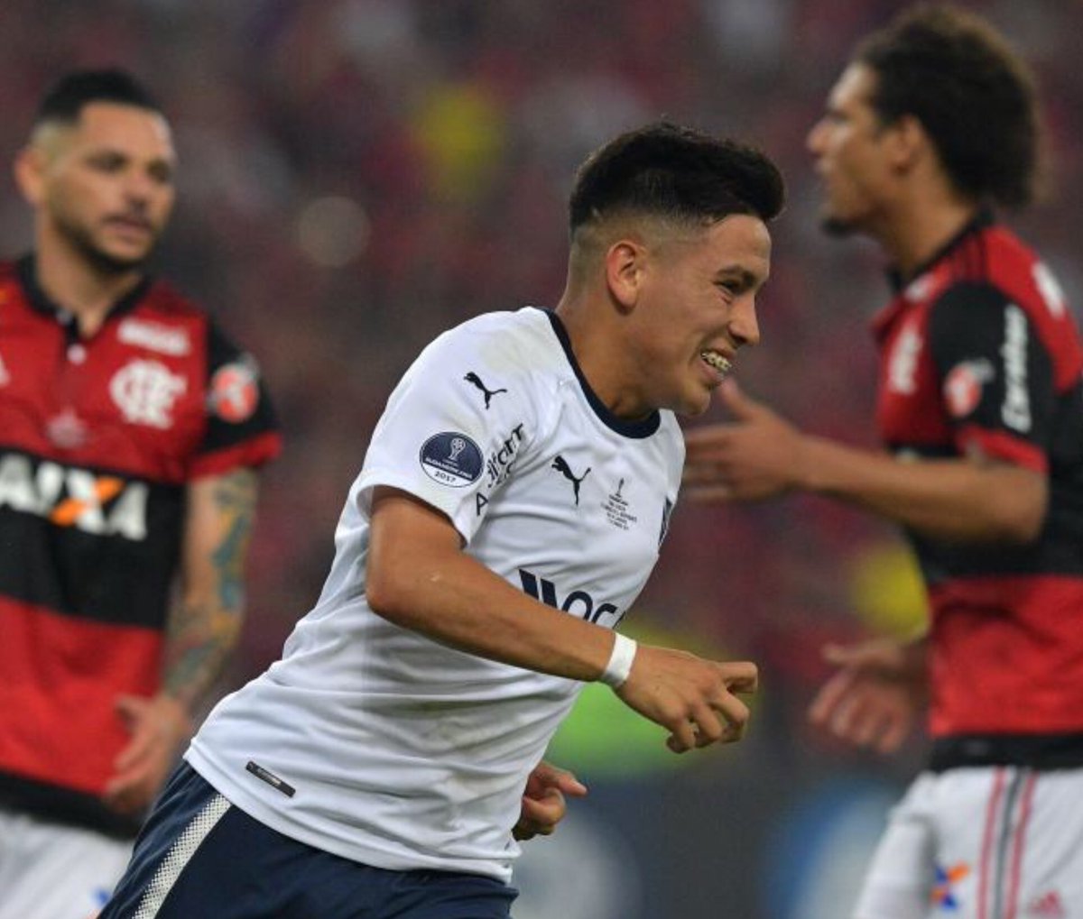 “Vientos del Maracaná”. Yo precisaba escribir, ojalá ustedes quieran leer. Se las comparto. Los quiero mucho. facebook.com/photo.php?fbid…