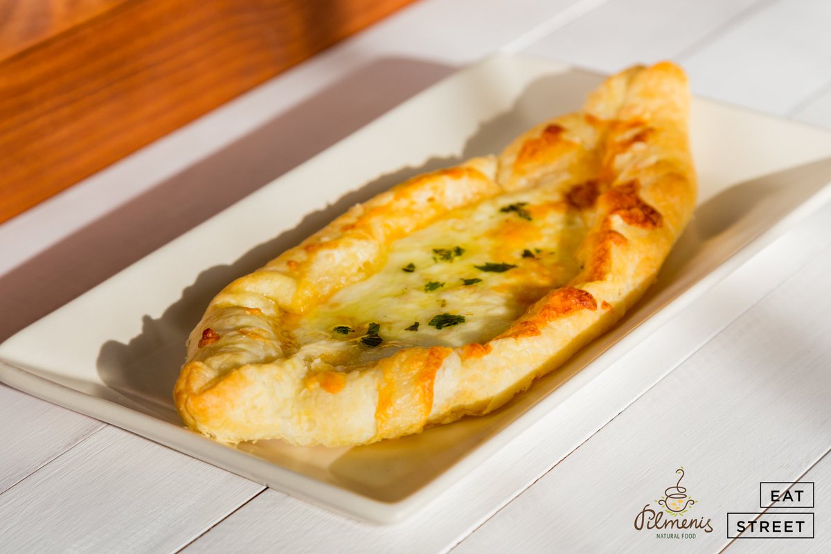 Let's celebrate a very cheesy Christmas at @Naubostik tomorrow from 12 to 23h <a href="/EatStreetBCN/">Eat Street Barcelona</a>! Come and taste our cheese pasta and hachapuri! #CheeseLove #vareniki #dumplings #hachapuri