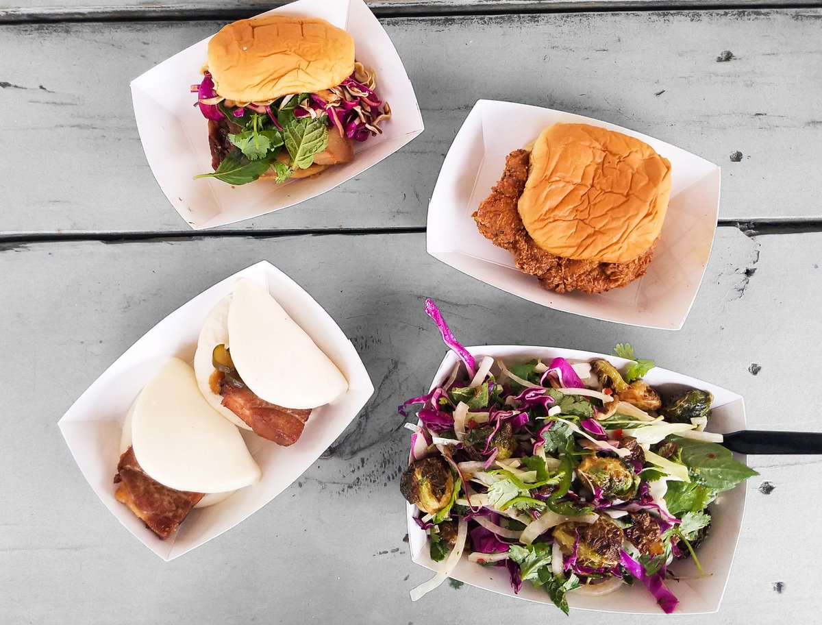 EastSideKingATX's tweet image. We know what we&apos;re eating today. #porkbuns #veggiemeshi #porkbellysando #friedchickensandwich