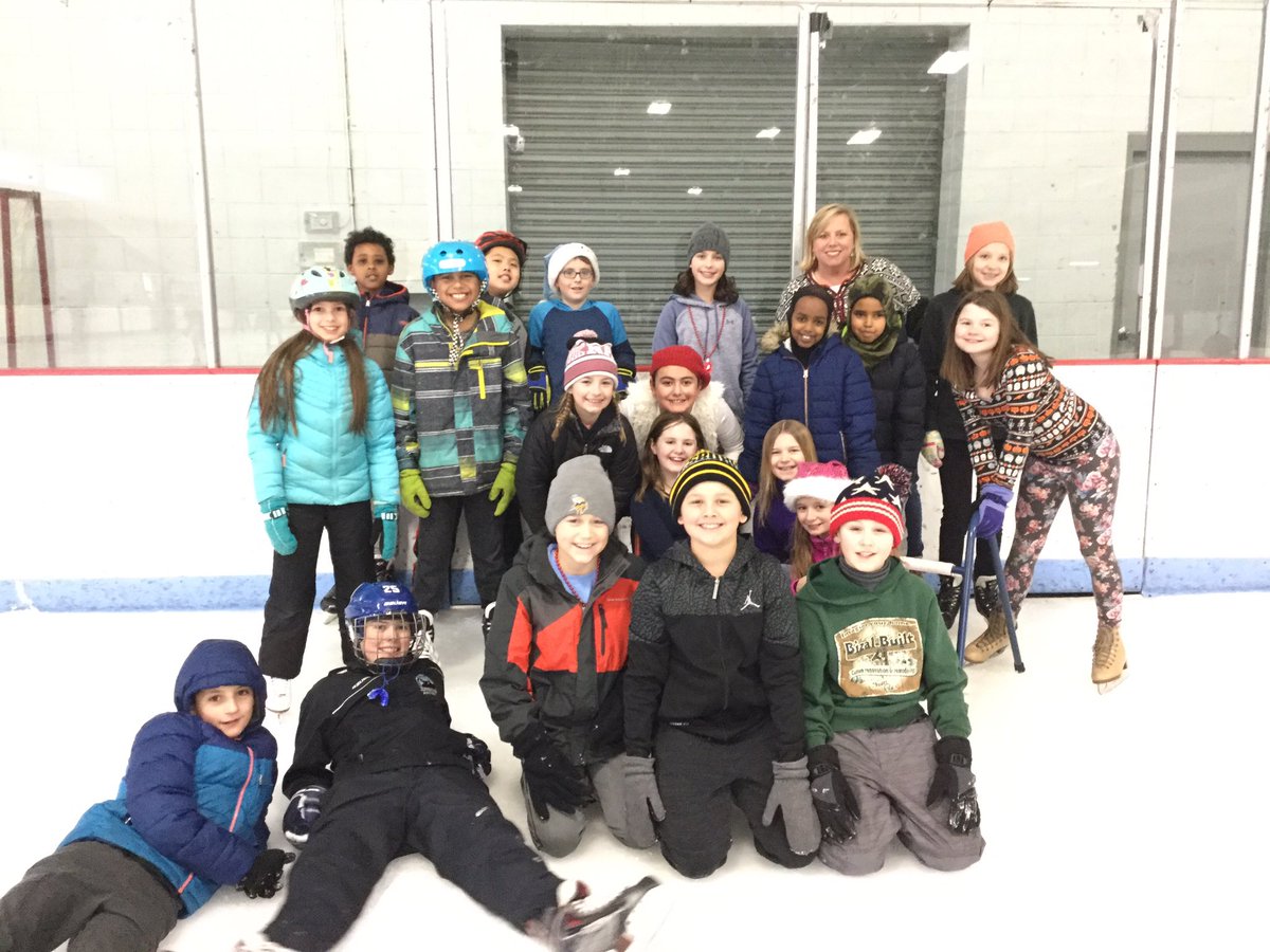 HC5thGrade's tweet photo. Skating party 2017! https://t.co/jGb5yaGTli