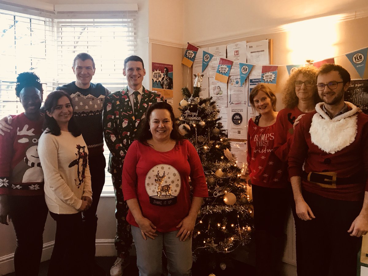Alex_Practice's tweet photo. #ChristmasJumperDay2017 at The Alexandra Practice with donations to @savechildrenuk ... 🎅🏾🎄... @Anthony_Larkin @samcampbell77 https://t.co/SlMmRdFJUN