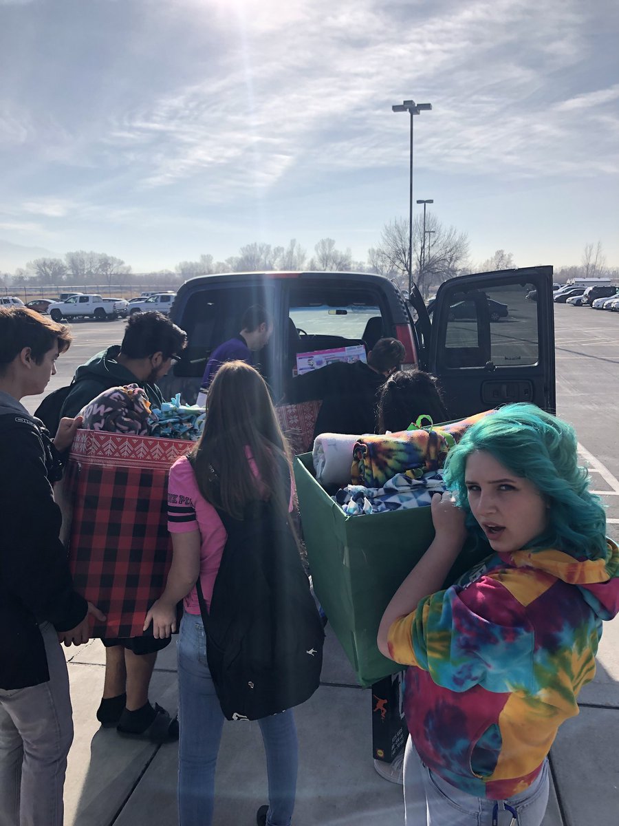 weberinnovation's tweet photo. On our way to drop off donations to the Christmas Box House! Our students donated so much! https://t.co/wY8ovQcsvn