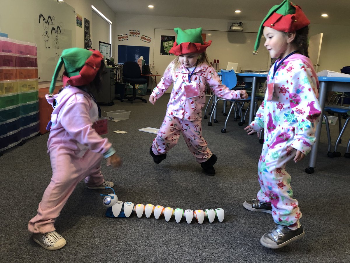 carriewillis18's tweet image. Aren’t these the cutest little #coding elves you have ever seen? #preschool #codeapillar #CSforAll #CSEdWeek #CSeducation #HourofCode