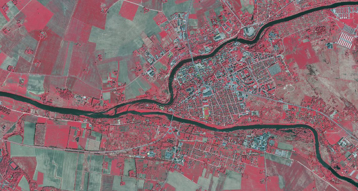 Vēl viens solis atvērtu ģeotelpisko datu un servisu jomā, esam pievienojuši 3 jaunas bildes mūsu WMS servisu albumā: ortofotokartes infrasarkanajā spektrā, veģetācijas vainagu modeli un zemes virsmas slīpuma modeli. Sīkāk lvmgeo.lv/dati
