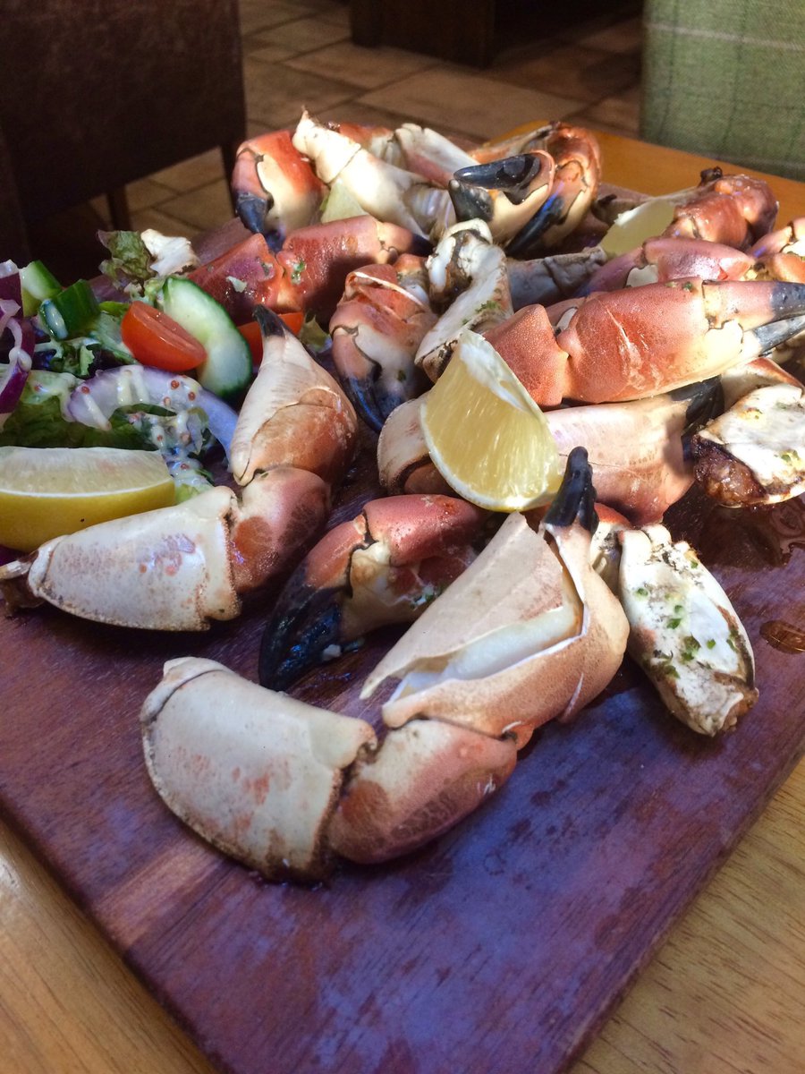 ThompsonR26's tweet photo. Big thanks to @CRedmondNI for my first ever walking food tour! So many beautiful local foods in NI #Ballycastlefoodtour https://t.co/GWxeR4jwmy