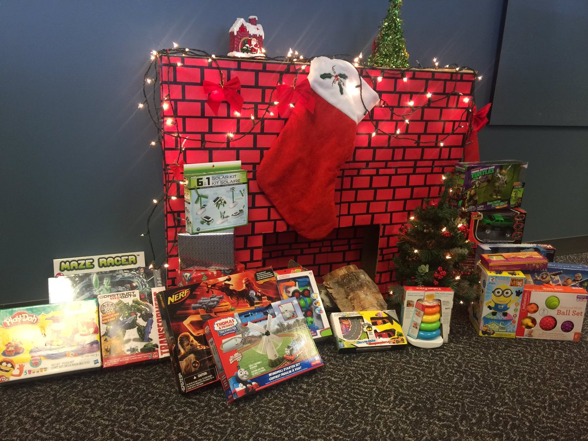 Victoria_T_CRA's tweet photo. 'Tis the season... #CRACC #WeGive #Toydrive #NITSD #TWTBTSO https://t.co/hzzvFmZ6E0