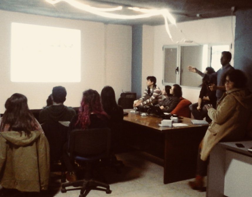 ces_creatividad's tweet photo. Esta semana la gente de @ces_creatividad hemos visitado a los amigos de @SantanderFabLab Gracias a Laurent, Elena y a @fjlena, el sheriff! https://t.co/nBoDwK8Bsh