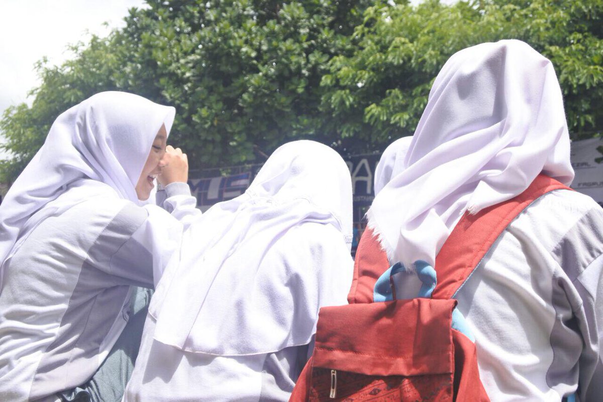 exposour38's tweet photo. Secuil srikandi kita👧 https://t.co/kQ3LJdwAFG