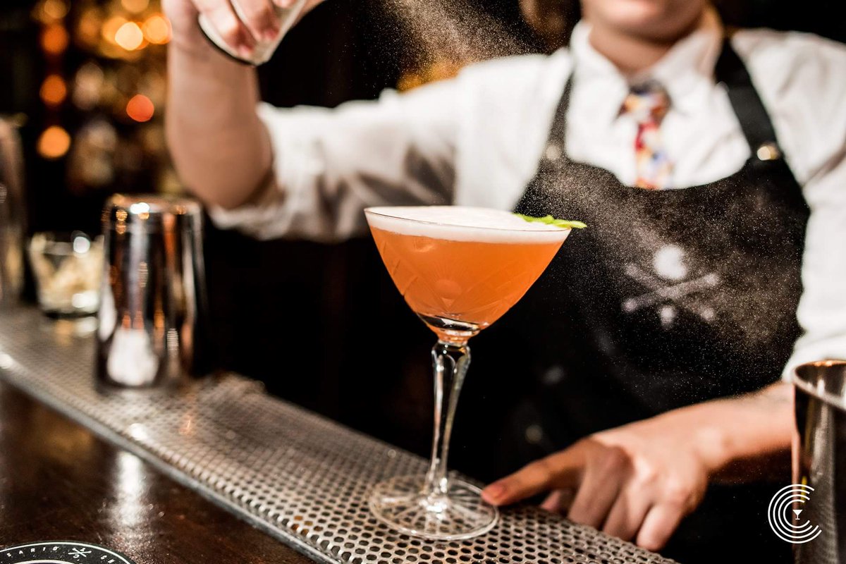 👉 Para agendar: el #jueves que viene <a href="/MovHankyPanky/">MovimientoHankyPanky</a> se suman a <a href="/cintiabvz/">Cintia A.Benavidez.</a> en la barra de <a href="/ChinchibiraBar/">Chinchibira Bar</a> . Toda la info. en la siguiente nota ➡ goo.gl/1tjZbk #Cócteles #barmaids #Cocktails #Rosario #Lugaresysabores