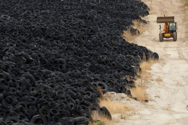 Emerging Objects Now 3D Prints with Used Car Tires
<a href="/3DPrintingMedia/">3Dprinting</a> #3DPrintPoints
buff.ly/2kxp85k